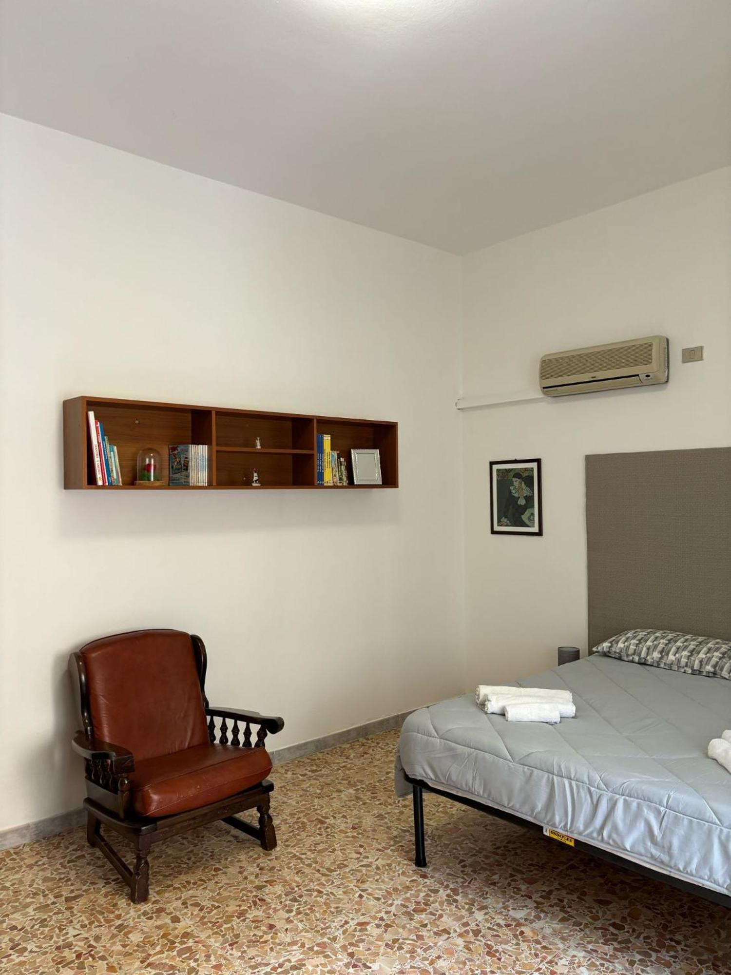 Pm 41 Via Ennio Porrino Guest House Alghero Extérieur photo