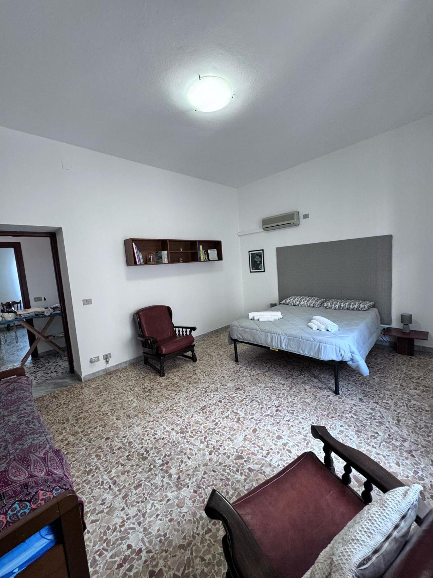 Pm 41 Via Ennio Porrino Guest House Alghero Extérieur photo